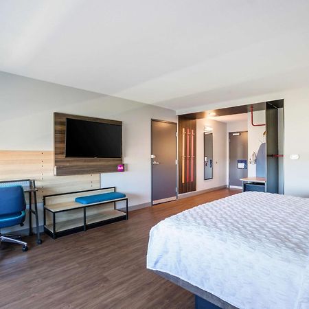 Отель Tru By Hilton Saint Joseph Стивенсвилл Экстерьер фото